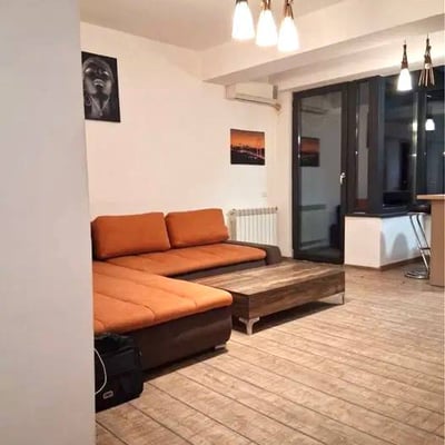 Аренда комфортных 2-комнатных апартаментов с гардеробной, 62 м², Констанца, Румыния